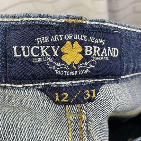 Lucky Brand The Bermuda Denim Jean Shorts Medium Wash Size 12/31 NWT NEW P3 - Picture 2 of 6